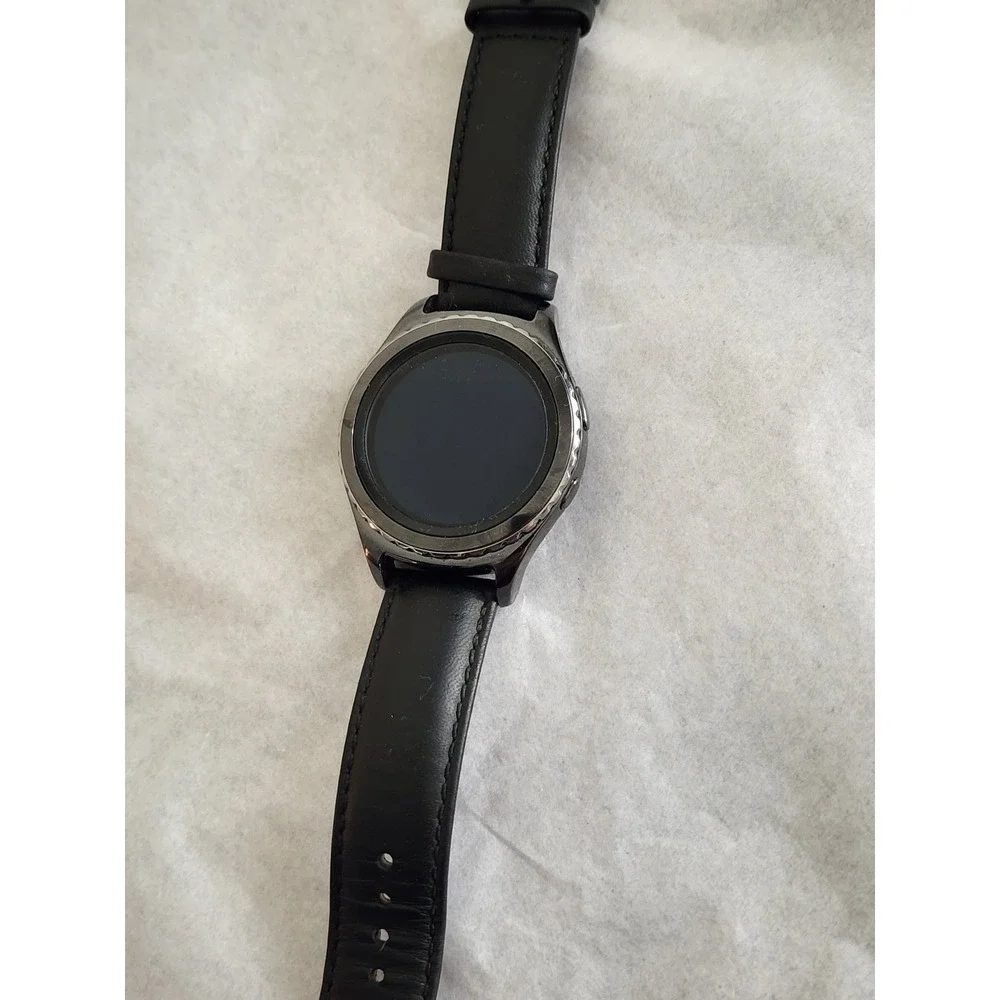 Samsung Gear S2 Classic SM-R735V Smartwatch leather band Charger not included